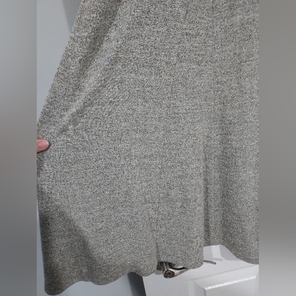 Gap Gold Metallic Softspun Saint Laurent Circle Midi Skirt in Size XL - Picture 4 of 11